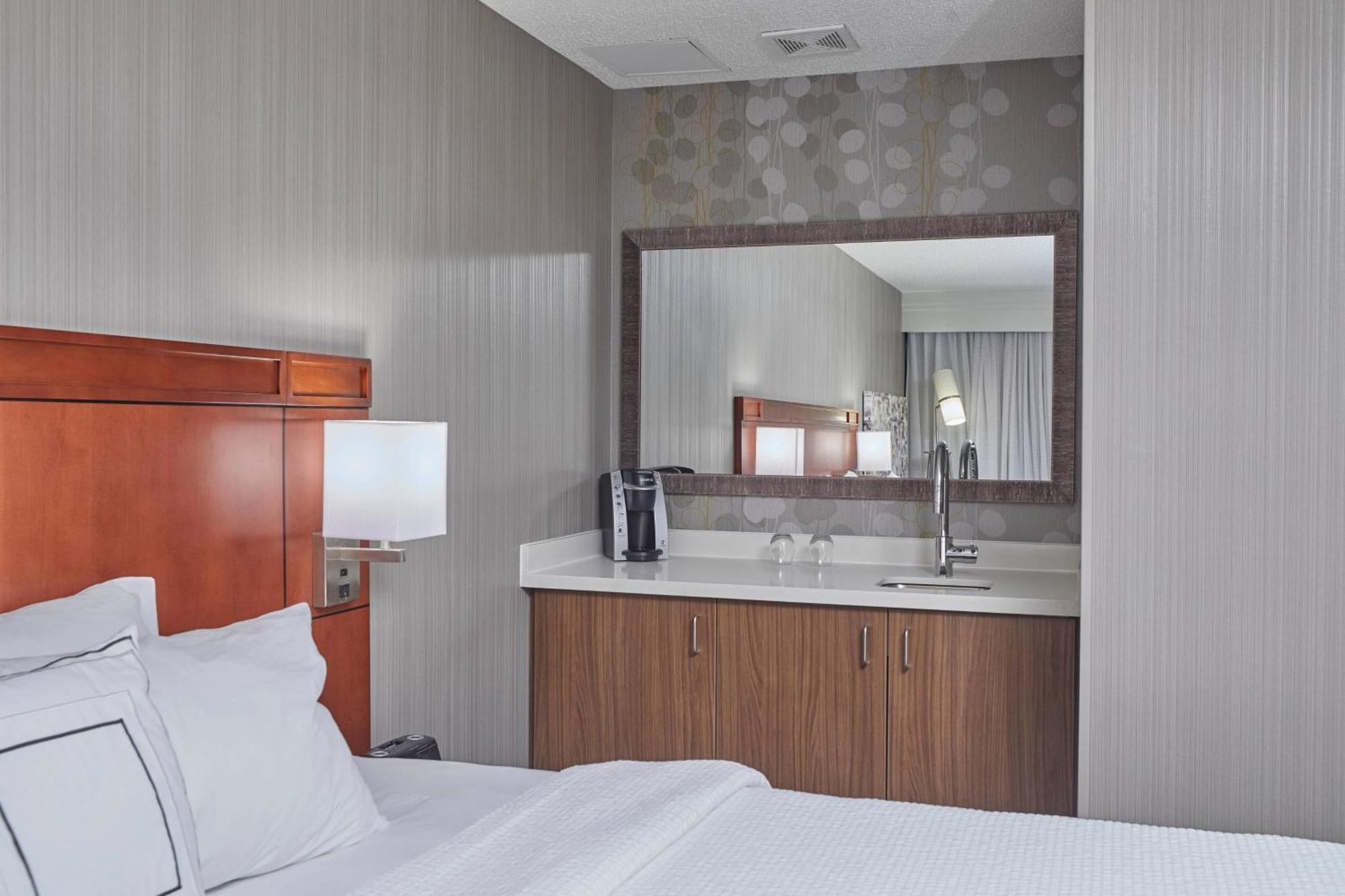 Courtyard By Marriott Eugene Springfield Hotel Ngoại thất bức ảnh